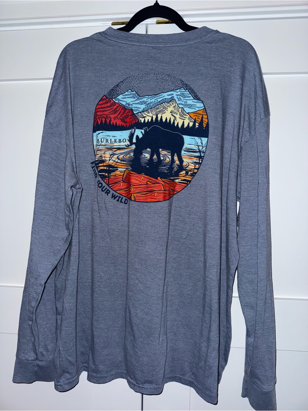 Burlebo Men's Blue/Gray Long-Sleeve Graphic Tee - Moose Mountain Scene